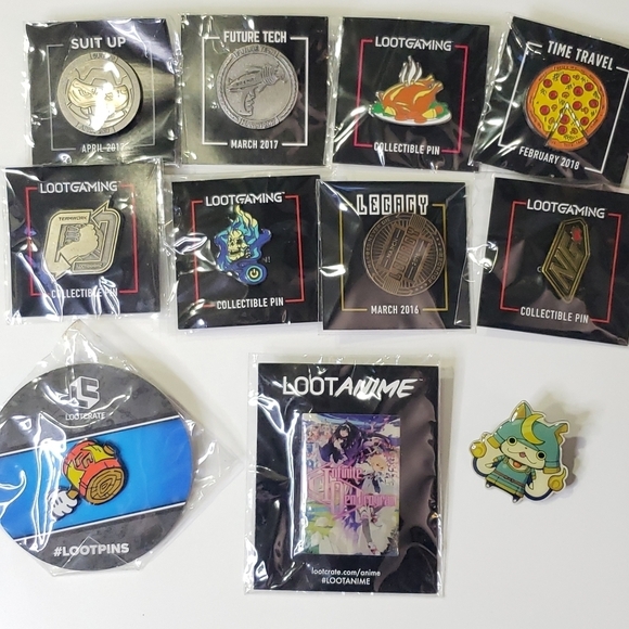 Loot Crate Pins and More! LootAnime, LootGaming, Marvel - Over 30 Pieces!! - Picture 4 of 12